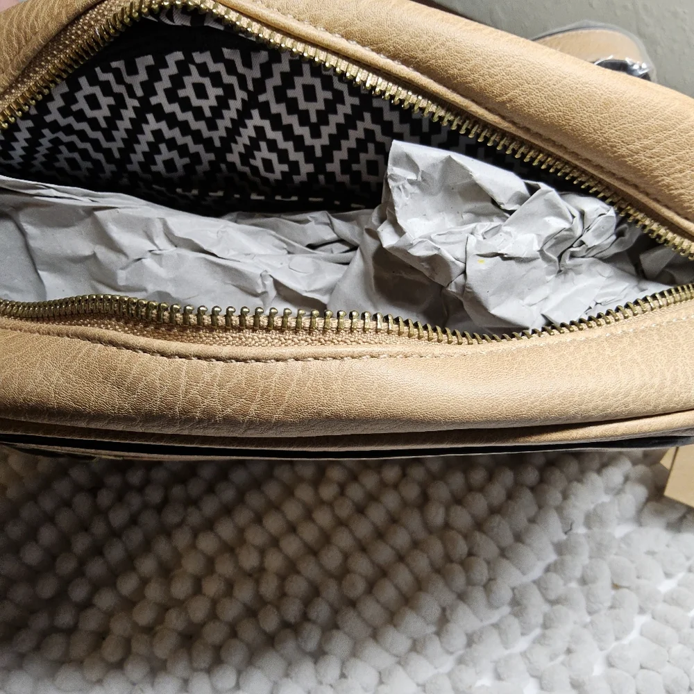 Ampere Creations Elegant sand Crossbody Bag